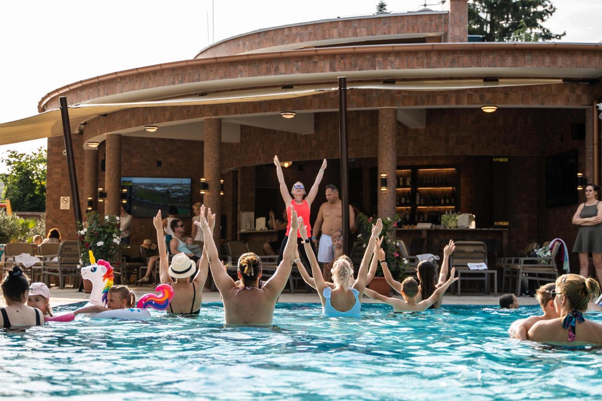 Wellness Hotel غيولا المظهر الخارجي الصورة