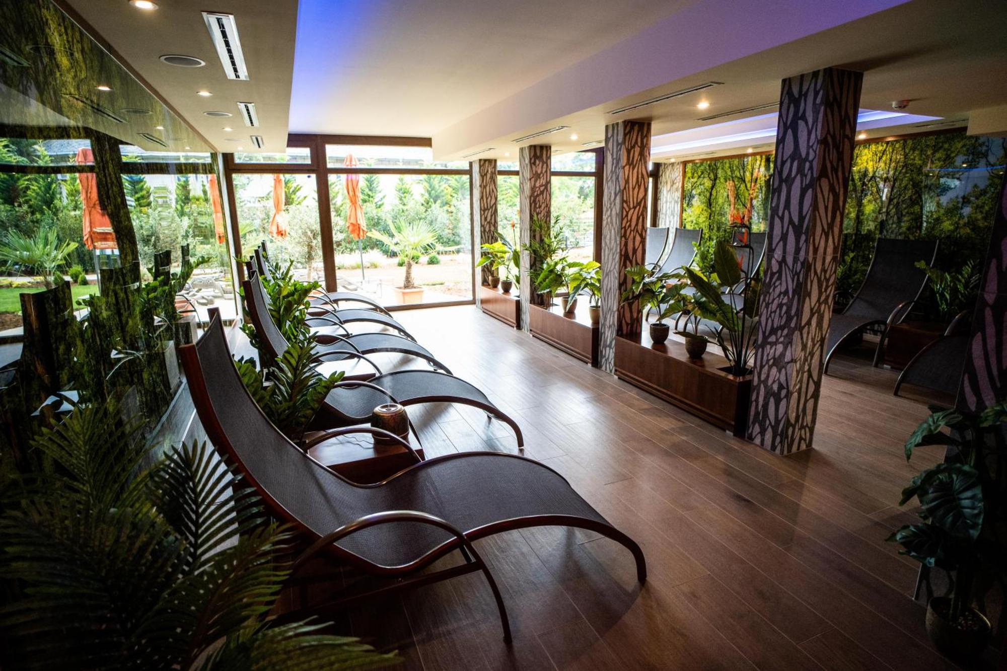 Wellness Hotel غيولا المظهر الخارجي الصورة